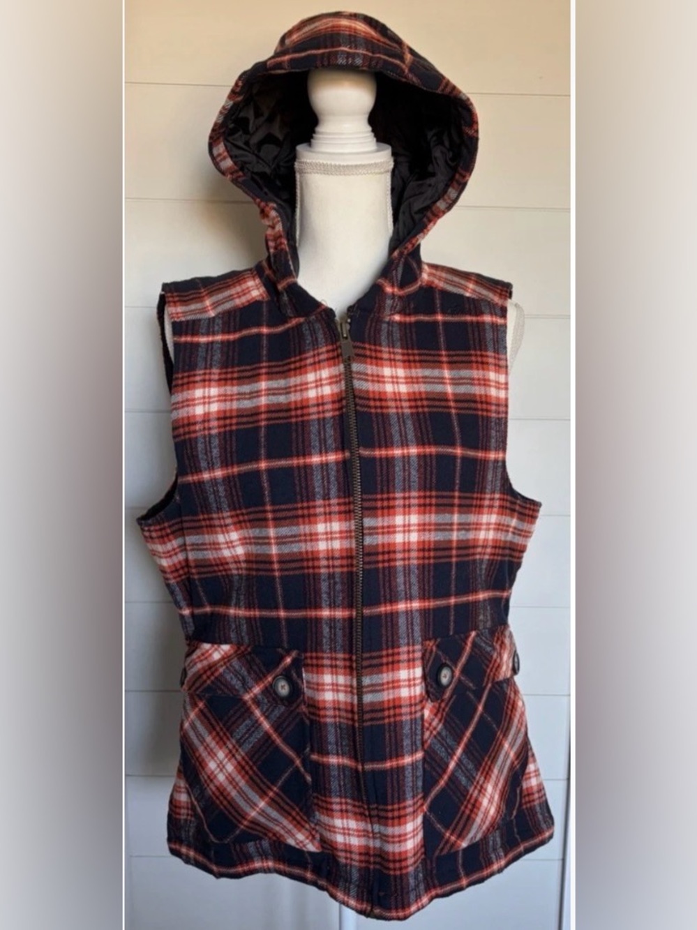 Kavu Women’s Campout Insulated Hooded Orange Navy Plaid Vest Size XL Extra Large